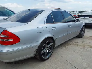2003 Mercedes-Benz E-Class 3.2L with VIN WDBUF65J23A200332, listed as a IAAI auction lot 42046189 with 269,668 mi miles. Bid and sale history available at carsss.com. Image 6.