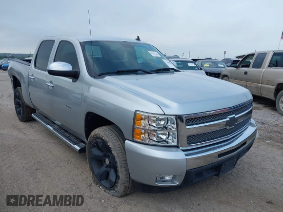 2011 Chevrolet Silverado 1500 LT with VIN 3GCPCSE06BG266809, listed as a IAAI auction lot 41840007 with 179,189 mi miles and . Bid and sale history available at DreamBid. Image 1.
