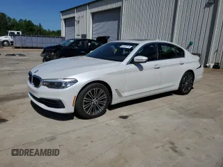 2020 BMW 5 Series 530i xDrive z VIN WBAJR7C08LCD67648, wystawiony jako Copart lot #51497075 z przebiegiem 64 346 mil mil oraz Szkoda całkowita • Salvage title. Historia ofert i sprzedaży dostępna na DreamBid. Obrazek 1.