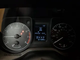 2017 Nissan Titan SV z VIN 1N6AA1EJ5HN556261, wystawiony jako Copart lot #55049185 z przebiegiem 107 396 mil mil oraz Szkoda całkowita • Salvage title. Historia ofert i sprzedaży dostępna na DreamBid. Obrazek 9.