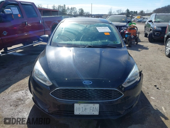 2016 Ford Focus SE with VIN 1FADP3F29GL304823, listed as a IAAI auction lot 41720924 with 82,245 mi miles. Bid and sale history available at carsss.com. Image 12.