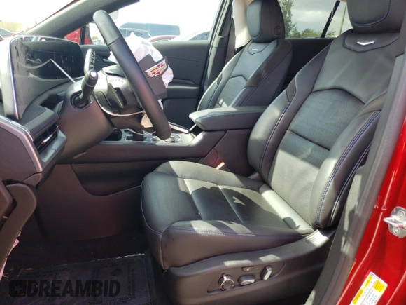 2024 Cadillac XT4 FWD Sport with VIN 1GYFZER48RF164992, listed as a Copart auction lot 68359734 with 3,427 mi miles and Salvage title. Bid and sale history available at DreamBid. Image 7.