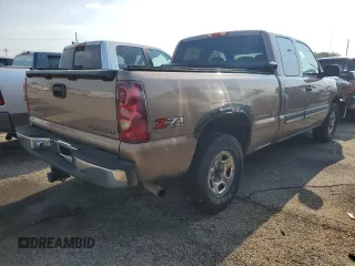 2003 Chevrolet Silverado 1500 with VIN 1GCEK19V83Z237517, listed as a Copart auction lot 56306535 with 143,746 mi miles and Salvage Title. Bid and sale history available at DreamBid. Image 3.