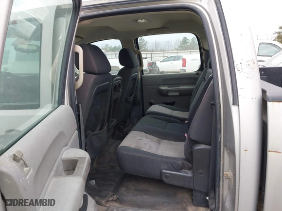 2007 Chevrolet Silverado 1500 LT w/1LT with VIN 2GCEC13CX71567954, listed as a IAAI auction lot 41697566 with 74,568 mi miles. Bid and sale history available at carsss.com. Image 8.