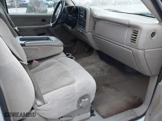 2002 Chevrolet Silverado 1500 LS with VIN 2GCEC19W421401620, listed as a IAAI auction lot 41228732 with 144,389 mi miles. Bid and sale history available at carsss.com. Image 5.