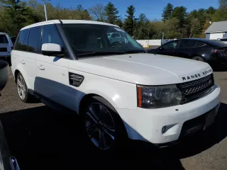 2013 Land Rover Range Rover Sport HSE LUX with VIN SALSK2D41DA801976, listed as a Copart auction lot 54812885 with 153,197 mi miles and Clean Title. Bid and sale history available at carsss.com. Image 4.
