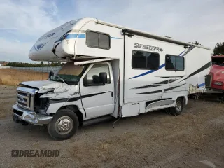 2019 Ford Econoline Commercial with VIN 1FDXE4FS8KDC59052, listed as a Copart auction lot 54584484 with 23,529 mi miles and Salvage Title. Bid and sale history available at carsss.com. Image 2.