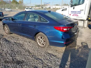 2016 Hyundai Sonata SE with VIN 5NPE24AF1GH333265, listed as a IAAI auction lot 42038162 with 109,346 mi miles and . Bid and sale history available at carsss.com. Image 3.