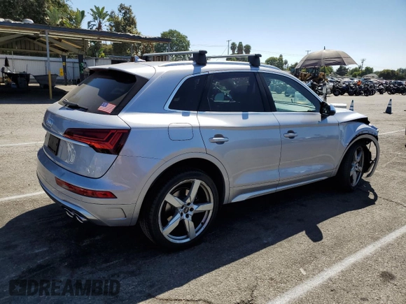 2022 Audi SQ5 Premium with VIN WA1A4AFY8N2052218, listed as a Copart auction lot 69474304 with 33,282 mi miles and Salvage Title. Bid and sale history available at DreamBid. Image 3.