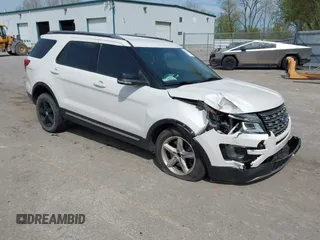 2017 Ford Explorer XLT z VIN 1FM5K8DH4HGA21835, wystawiony jako IAAI lot #42148816 z przebiegiem 109 583 mil mil oraz . Historia ofert i sprzedaży dostępna na DreamBid. Obrazek 1.