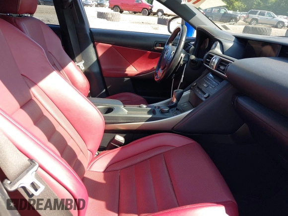2019 Lexus IS 300 с VIN JTHC81D21K5038302, выставлен на аукционе IAAI как лот 42528118 с пробегом 55 199 миль миль и . История ставок и продаж доступна на DreamBid. Изображение 5.