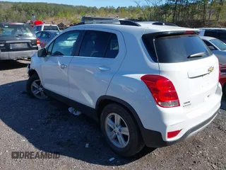 2020 Chevrolet Trax LT with VIN KL7CJLSB9LB005813, listed as a IAAI auction lot 41802888 with 31,212 mi miles and . Bid and sale history available at DreamBid. Image 3.
