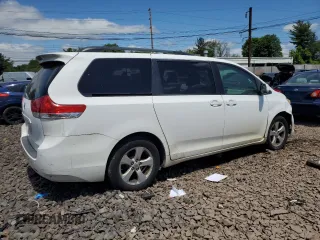 2011 Toyota Sienna LE AAS с VIN 5TDKK3DC9BS007859, выставлен на аукционе Copart как лот 57338845 с пробегом 189 013 миль миль и Чистый • Clean title. История ставок и продаж доступна на DreamBid. Изображение 3.