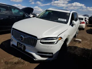 2016 Volvo XC90 T6 Inscription with VIN YV4A22PL6G1063423, listed as a Copart auction lot 50012565 with 81,122 mi miles and Salvage Title. Bid and sale history available at carsss.com. Image 1.