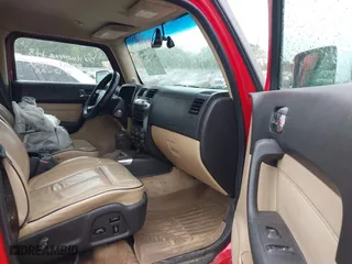 2006 Hummer H3 with VIN 5GTDN136X68203618, listed as a IAAI auction lot 41796229 with 242,717 mi miles. Bid and sale history available at carsss.com. Image 5.