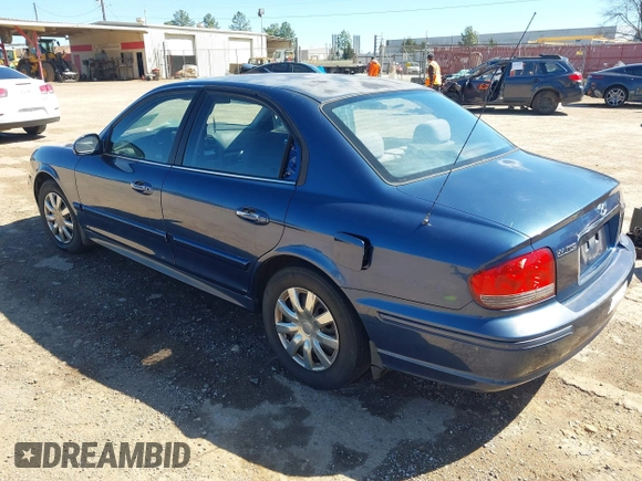 2003 Hyundai Sonata with VIN KMHWF25SX3A790609, listed as a IAAI auction lot 41716098 with 216,240 mi miles. Bid and sale history available at carsss.com. Image 3.