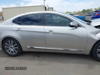 2015 Kia Cadenza Premium z VIN KNALN4D75F5174264, wystawiony jako IAAI lot #42004287 z przebiegiem 100 385 mil mil oraz . Historia ofert i sprzedaży dostępna na DreamBid. Obrazek 13.