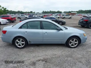 2007 Hyundai Sonata SE z VIN 5NPEU46F37H209758, wystawiony jako IAAI lot #42746501 z przebiegiem 217 618 mil mil oraz . Historia ofert i sprzedaży dostępna na DreamBid. Obrazek 13.
