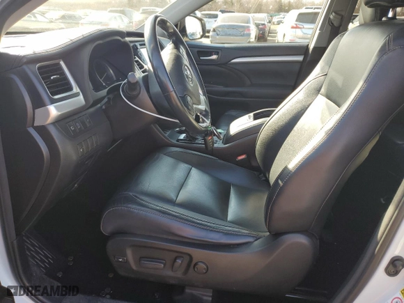2018 Toyota Highlander SE with VIN 5TDJZRFH9JS524497, listed as a Copart auction lot 48726665 with 83,973 mi miles and Salvage Title. Bid and sale history available at carsss.com. Image 7.