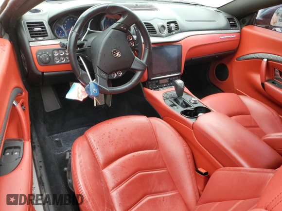 2018 Maserati GranTurismo Sport z VIN ZAM45VLA8J0255867, wystawiony jako Copart lot #52229424 z przebiegiem 54 288 mil mil oraz Szkoda całkowita • Salvage title. Historia ofert i sprzedaży dostępna na DreamBid. Obrazek 8.