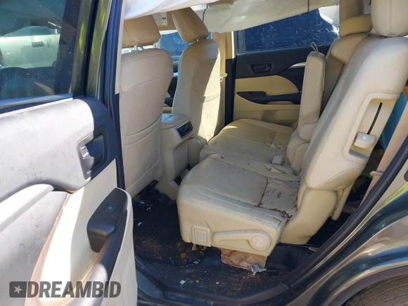 2019 Toyota Highlander LE with VIN 5TDZZRFH2KS291289, listed as a IAAI auction lot 41561219 with 125,744 mi miles and . Bid and sale history available at DreamBid. Image 8.