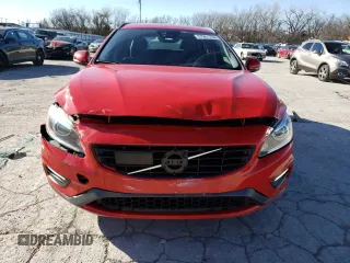 2018 Volvo V60 Dynamic with VIN YV140MEL2J2392314, listed as a Copart auction lot 37561764 with 85,458 mi miles. Bid and sale history available at carsss.com. Image 5.