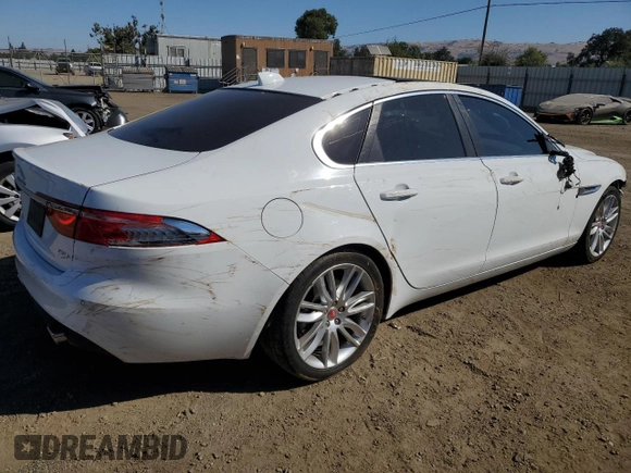 2016 Jaguar XF 35t Prestige with VIN SAJBE4BVXGCY02950, listed as a Copart auction lot 66197884 with 51,616 mi miles and Salvage Title. Bid and sale history available at carsss.com. Image 3.