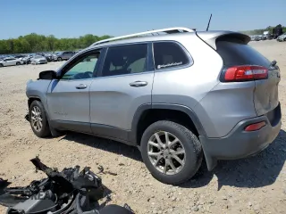 2016 Jeep Cherokee Latitude with VIN 1C4PJLCB1GW291500, listed as a Copart auction lot 80709943 with 0 mi miles and Salvage Title. Bid and sale history available at carsss.com. Image 2.
