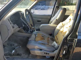 1998 Mercury Mountaineer z VIN 4M2ZU52P0WUJ06575, wystawiony jako Copart lot #71458184 z przebiegiem 279 600 mil mil oraz Szkody całkowita. Historia ofert i sprzedaży dostępna na DreamBid. Obrazek 7.