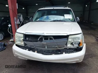 2003 Cadillac Escalade z VIN 1GYEK63NX3R241388, wystawiony jako IAAI lot #42227896 z przebiegiem 154 415 mil mil oraz . Historia ofert i sprzedaży dostępna na DreamBid. Obrazek 12.