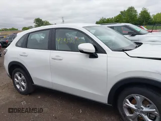 2024 Honda HR-V LX with VIN 3CZRZ2H33RM709002, listed as a IAAI auction lot 42319822 with 17,823 mi miles and . Bid and sale history available at DreamBid. Image 13.