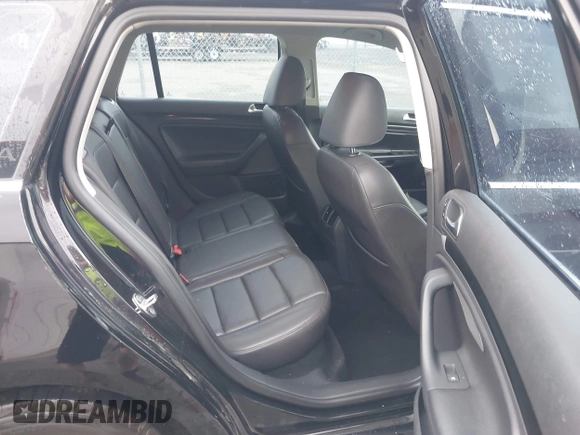 2014 Volkswagen Jetta TDI w/Sunroof z VIN 3VWPL7AJ4EM609051, wystawiony jako IAAI lot #42144472 z przebiegiem 149 686 mil mil oraz . Historia ofert i sprzedaży dostępna na DreamBid. Obrazek 8.