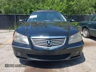 2005 Acura RL с VIN JH4KB16535C012806, выставлен на аукционе IAAI как лот 42876622 с пробегом 171 398 миль миль и . История ставок и продаж доступна на DreamBid. Изображение 6.