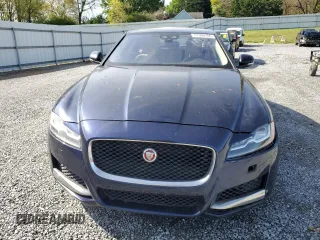 2016 Jaguar XF 35t Prestige with VIN SAJBK4BV1GCY23758, listed as a Copart auction lot 51360755 with 168,684 mi miles and Clean Title. Bid and sale history available at DreamBid. Image 5.