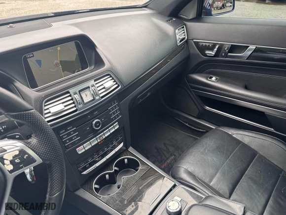 2017 Mercedes-Benz E-Class E 400 with VIN WDDKJ6HB8HF353602, listed as a IAAI auction lot 41963703 with 148,972 mi miles. Bid and sale history available at carsss.com. Image 6.