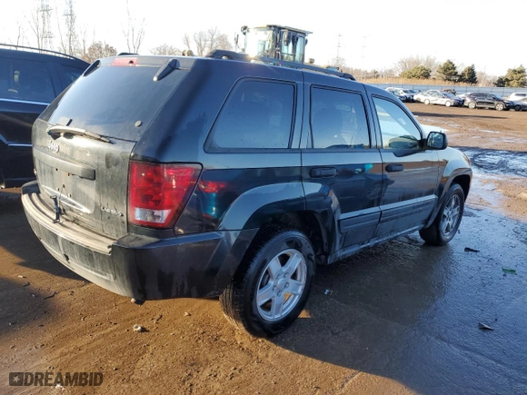 2005 Jeep Grand Cherokee Laredo with VIN 1J4GR48KX5C668681, listed as a Copart auction lot 46694125 with NaN miles and Salvage Title. Bid and sale history available at carsss.com. Image 3.