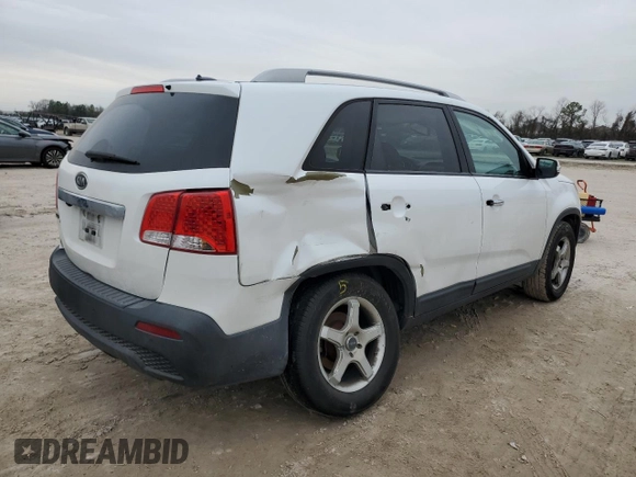 2011 Kia Sorento LX with VIN 5XYKT3A13BG133986, listed as a Copart auction lot 45411515 with 201,884 mi miles and Salvage Title. Bid and sale history available at carsss.com. Image 3.