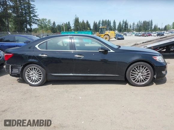 2012 Lexus LS 460 z VIN JTHBL5EF4C5108833, wystawiony jako IAAI lot #42121435 z przebiegiem 155 772 mil mil oraz . Historia ofert i sprzedaży dostępna na DreamBid. Obrazek 13.