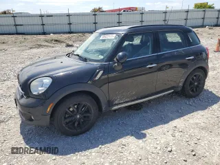 2015 MINI Countryman S z VIN WMWZC5C50FWT37709, wystawiony jako Copart lot #58422405 z przebiegiem 121 528 mil mil oraz Czysty tytuł • Clean title. Historia ofert i sprzedaży dostępna na DreamBid. Obrazek 1.