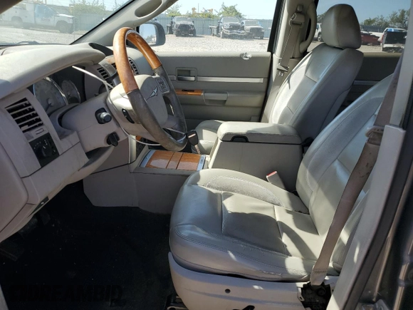 2007 Chrysler Aspen Limited z VIN 1A8HW58247F519699, wystawiony jako Copart lot #74422814 z przebiegiem 160 055 mil mil oraz Szkoda całkowita • Salvage title. Historia ofert i sprzedaży dostępna na DreamBid. Obrazek 7.