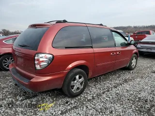 2005 Dodge Caravan SXT with VIN 2D4GP44L25R456250, listed as a Copart auction lot 83081644 with 277,196 mi miles and Salvage Title. Bid and sale history available at DreamBid. Image 3.