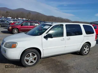 2005 Chevrolet Uplander LS with VIN 1GNDV23L25D293573, listed as a IAAI auction lot 41472132 with 208,714 mi miles. Bid and sale history available at carsss.com. Image 6.