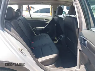 2017 Volkswagen Golf S z VIN 3VWH17AU7HM530336, wystawiony jako IAAI lot #42454700 z przebiegiem 60 208 mil mil oraz . Historia ofert i sprzedaży dostępna na DreamBid. Obrazek 8.