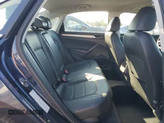 2014 Volkswagen Passat Wolfsburg Edition z VIN 1VWAT7A35EC030742, wystawiony jako Copart lot #46586205 z przebiegiem 185 690 mil mil oraz Szkoda całkowita • Salvage title. Historia ofert i sprzedaży dostępna na DreamBid. Obrazek 10.