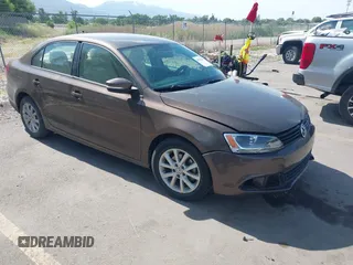 2012 Volkswagen Jetta SE с VIN 3VWDP7AJ9CM450774, выставлен на аукционе IAAI как лот 42386228 с пробегом 89 034 миль миль и . История ставок и продаж доступна на DreamBid. Изображение 1.