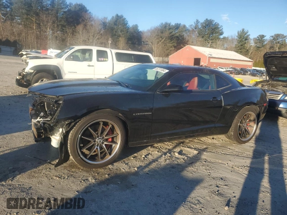 2010 Chevrolet Camaro 2SS z VIN 2G1FT1EW1A9155502, wystawiony jako Copart lot #86751964 z przebiegiem 101 879 mil mil oraz Szkody całkowita. Historia ofert i sprzedaży dostępna na DreamBid. Obrazek 1.