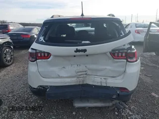 2021 Jeep Compass Latitude z VIN 3C4NJCBB4MT603884, wystawiony jako IAAI lot #41486227 z przebiegiem 72 567 mil mil oraz . Historia ofert i sprzedaży dostępna na DreamBid. Obrazek 16.