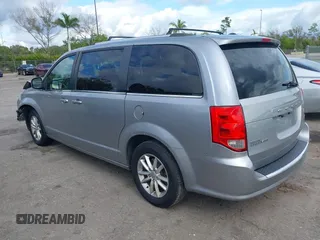 2018 Dodge Grand Caravan SXT z VIN 2C4RDGCG4JR179115, wystawiony jako IAAI lot #41163101 z przebiegiem 107 258 mil mil oraz . Historia ofert i sprzedaży dostępna na DreamBid. Obrazek 3.