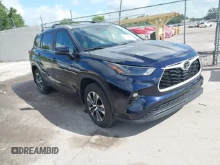2023 Toyota Highlander L with VIN 5TDKDRBH5PS039744, listed as a IAAI auction lot 42776603 with 15,840 mi miles and . Bid and sale history available at DreamBid. Image 1.