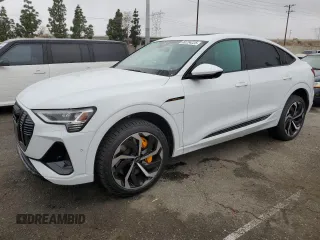 2023 Audi e-tron Sportback Premium Plus z VIN WA12ABGE1PB007387, wystawiony jako Copart lot #50734225 z przebiegiem 48 484 mil mil oraz Szkoda całkowita • Salvage title. Historia ofert i sprzedaży dostępna na DreamBid. Obrazek 1.